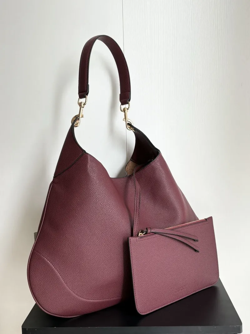Alternative view of Gucci Top Handle Bags-259