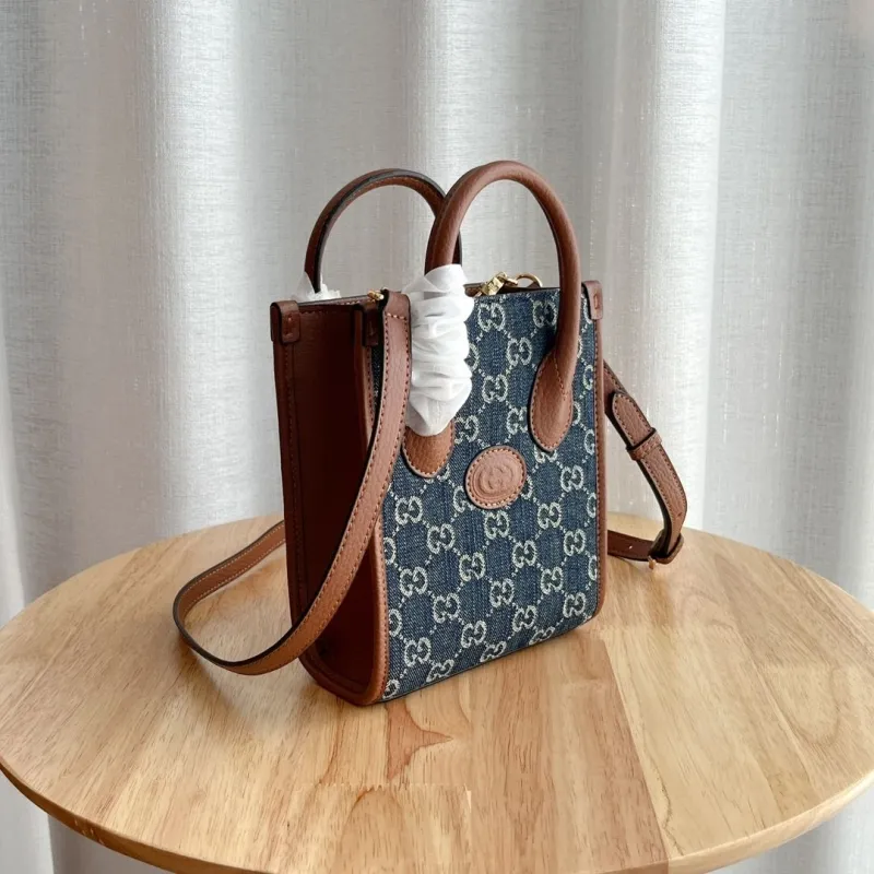 Alternative view of Gucci Top Handle Bags-310