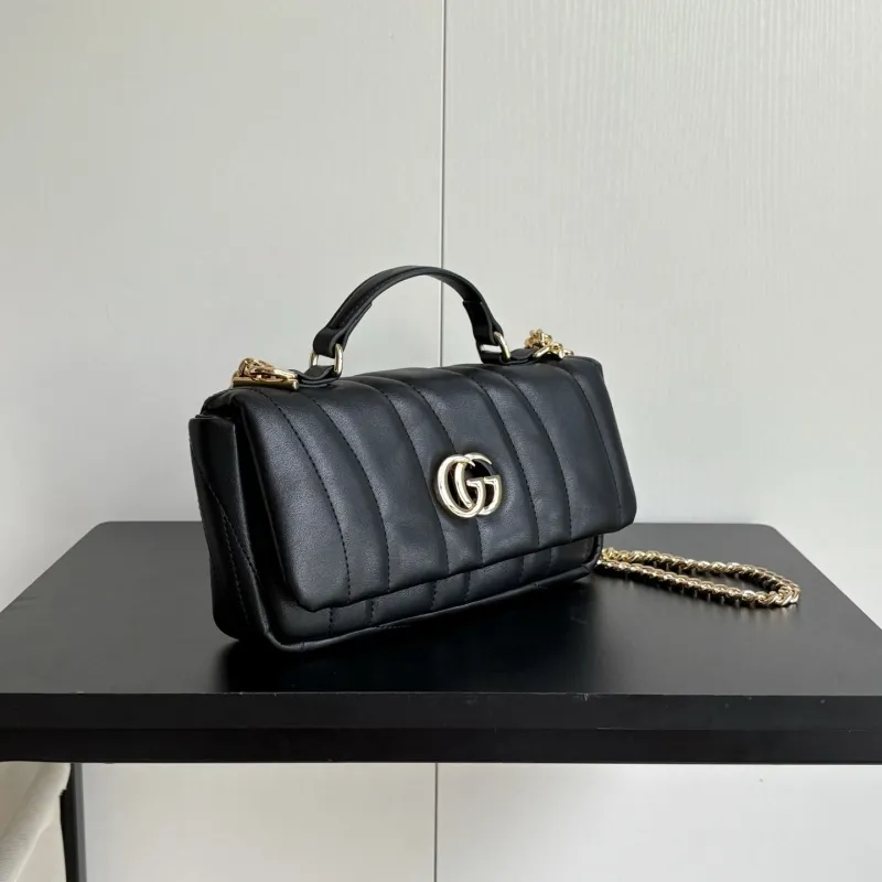 Alternative view of Gucci Top Handle Bags-322