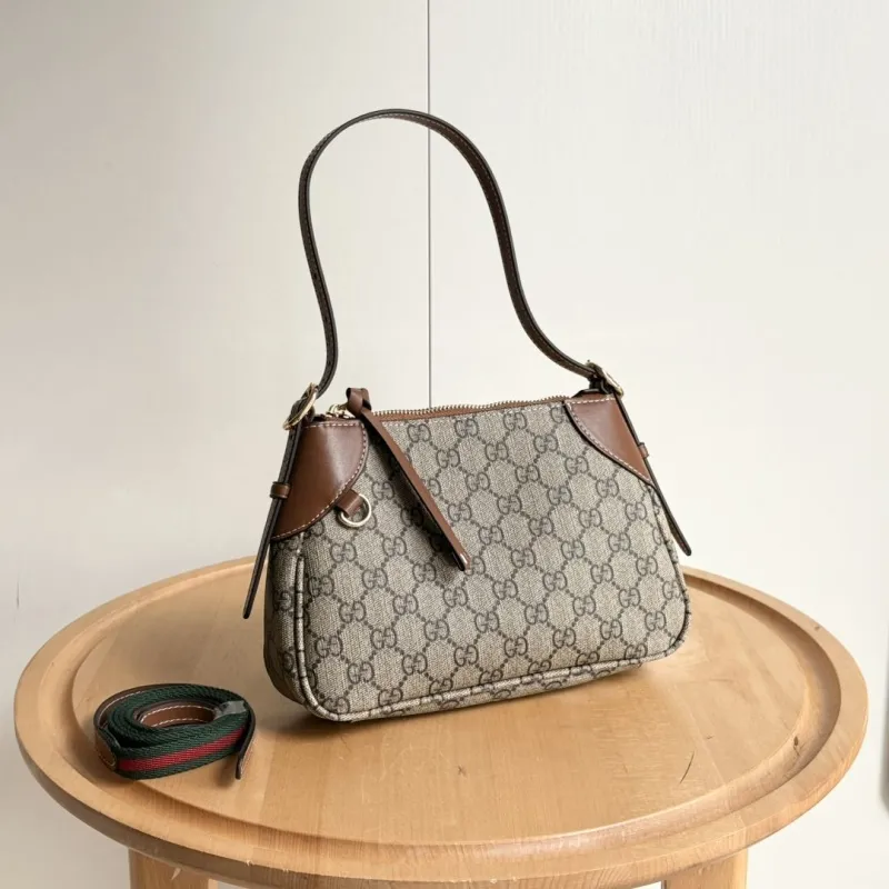 Alternative view of Gucci Top Handle Bags-343