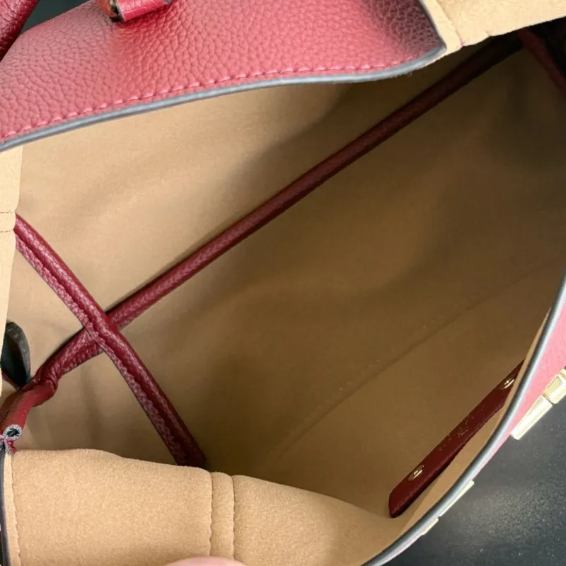 Gucci Top Handle Bags-385 - Image 7