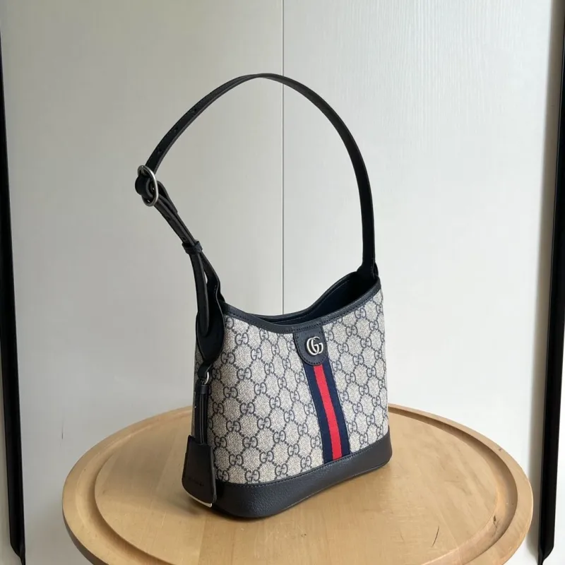 Alternative view of Gucci Top Handle Bags-389