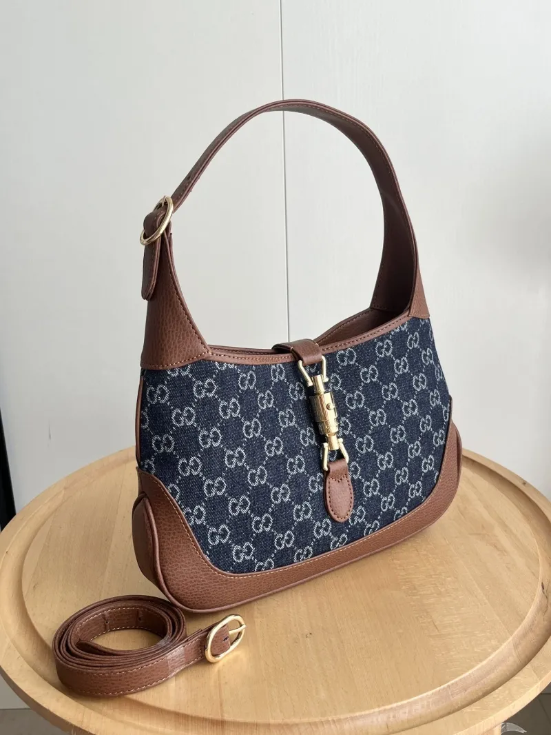 Gucci Top Handle Bags-447