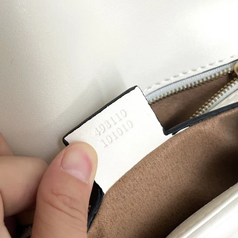 Alternative view of Gucci Top Handle Bags-495