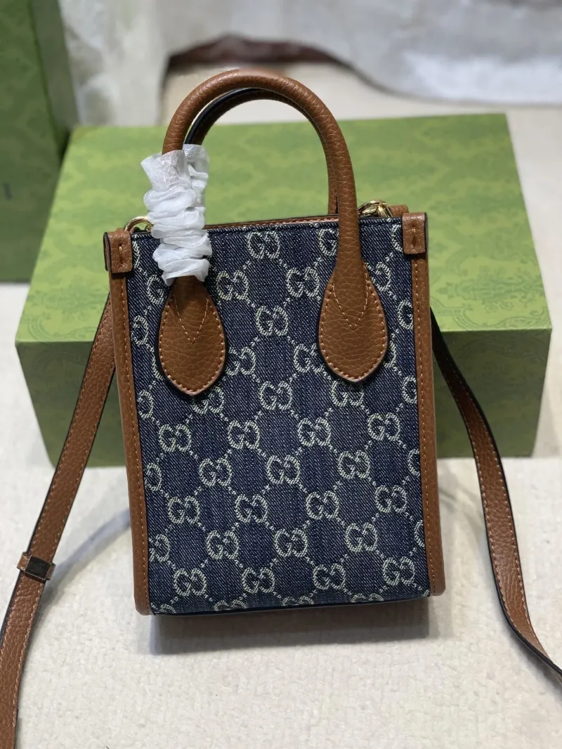 Alternative view of Gucci Top Handle Bags-532