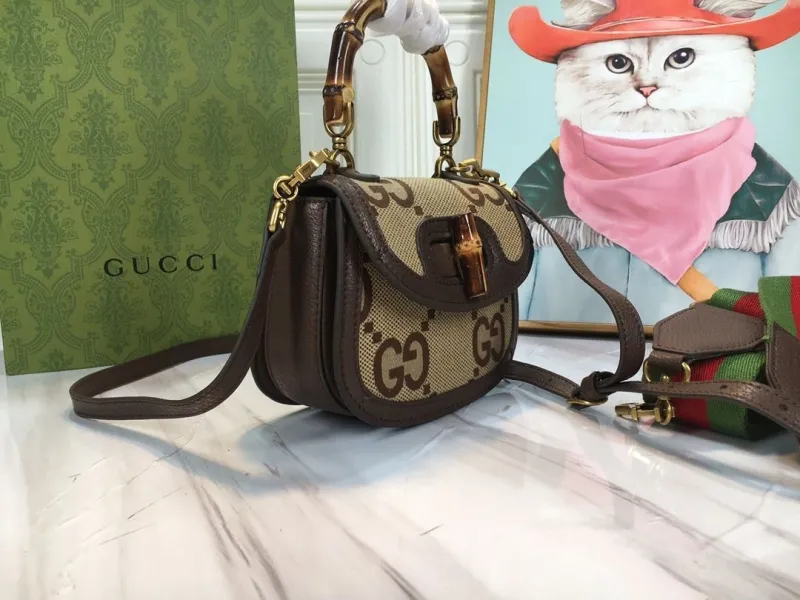 Alternative view of Gucci Top Handle Bags-553