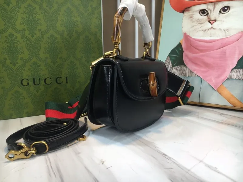 Alternative view of Gucci Top Handle Bags-558