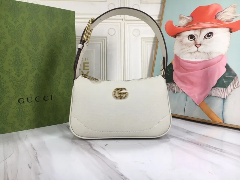 Gucci Top Handle Bags-585