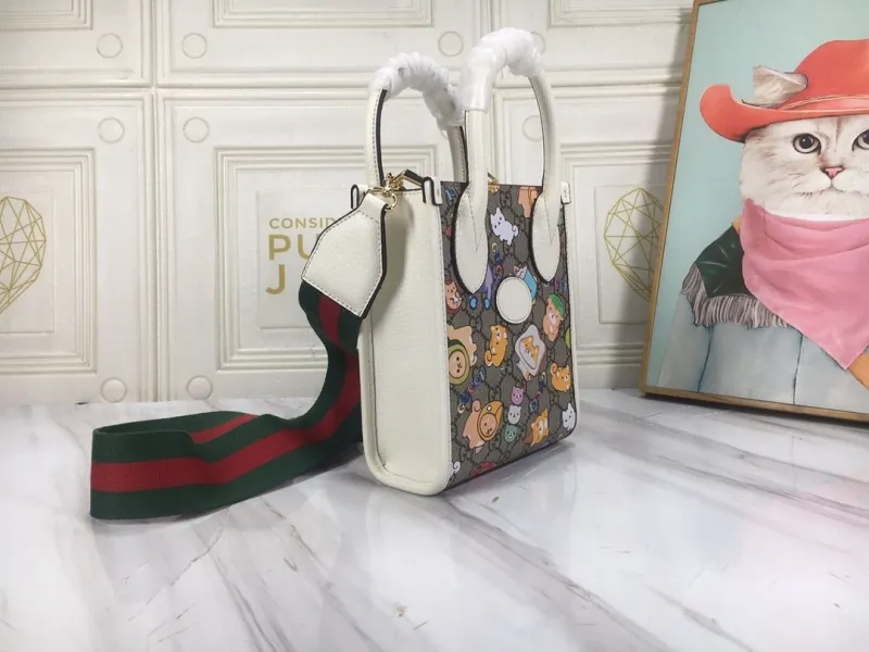 Alternative view of Gucci Top Handle Bags-593
