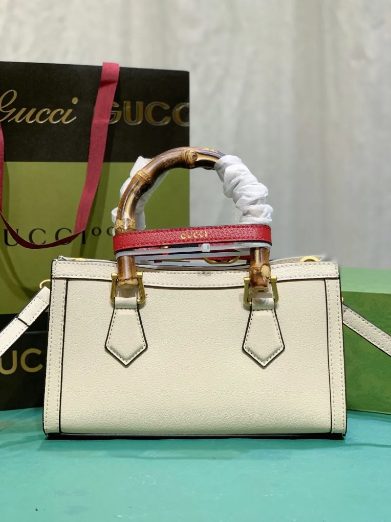 Alternative view of Gucci Top Handle Bags-633