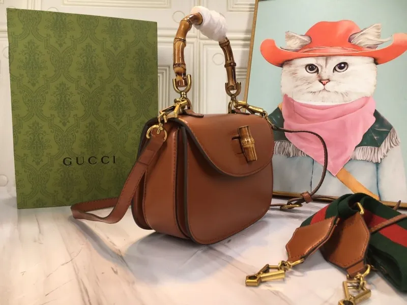 Alternative view of Gucci Top Handle Bags-638