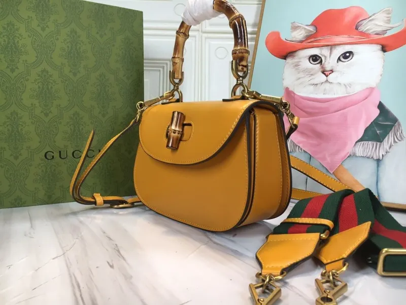 Alternative view of Gucci Top Handle Bags-639