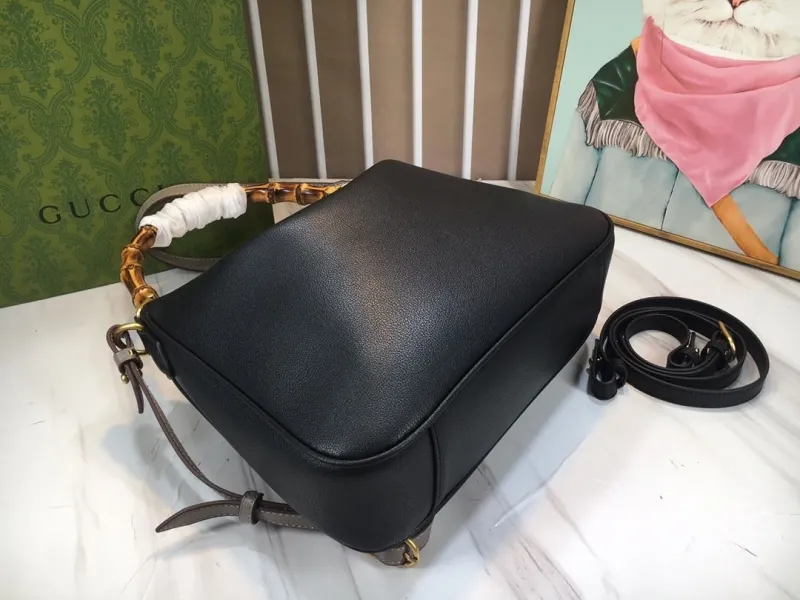 Gucci Top Handle Bags-646 - Image 5