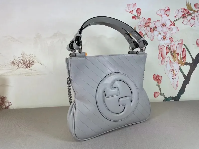 Alternative view of Gucci Top Handle Bags-650
