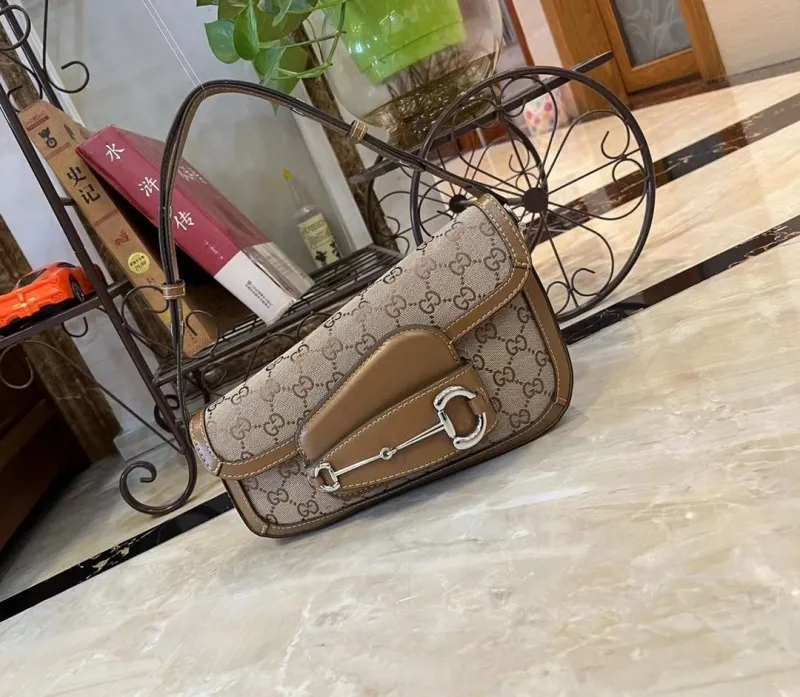 Gucci Top Handle Bags-658
