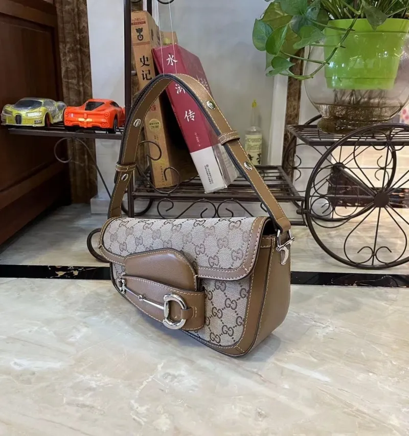 Gucci Top Handle Bags-658 - Image 3