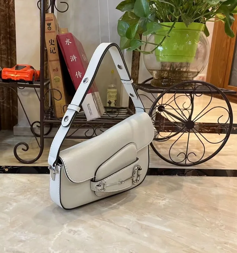 Alternative view of Gucci Top Handle Bags-660
