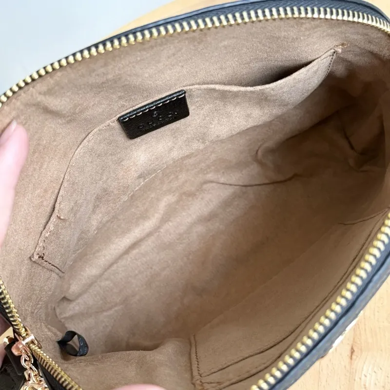 Gucci Travel Bags-11 - Image 7