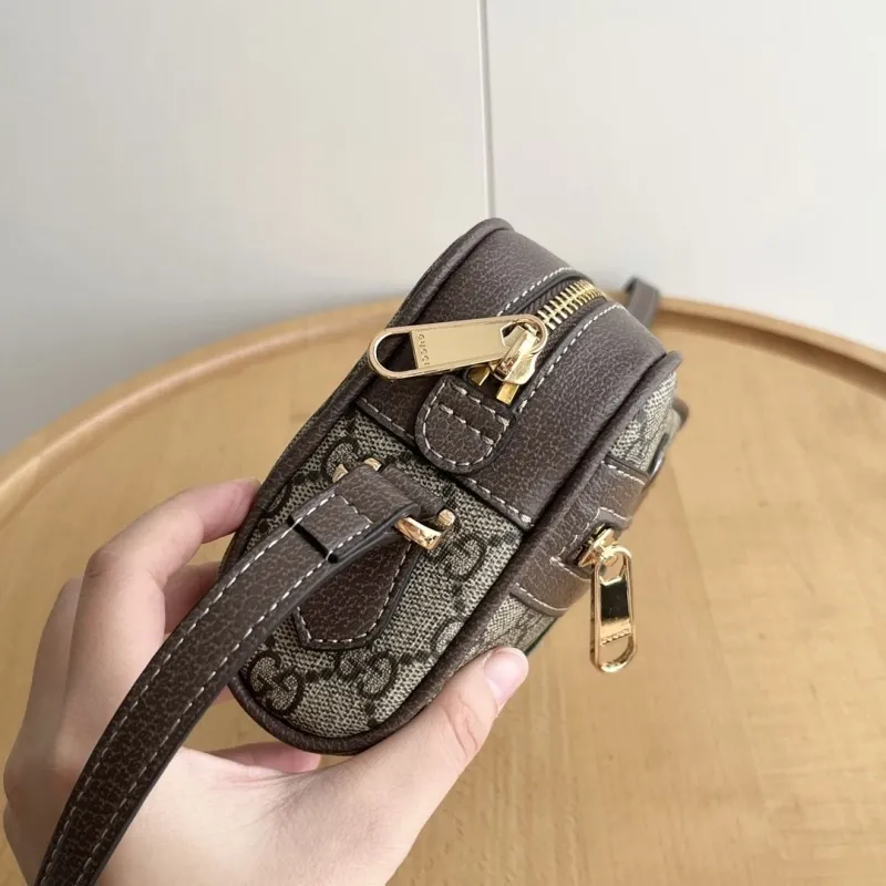 Gucci Travel Bags-12 - Image 4