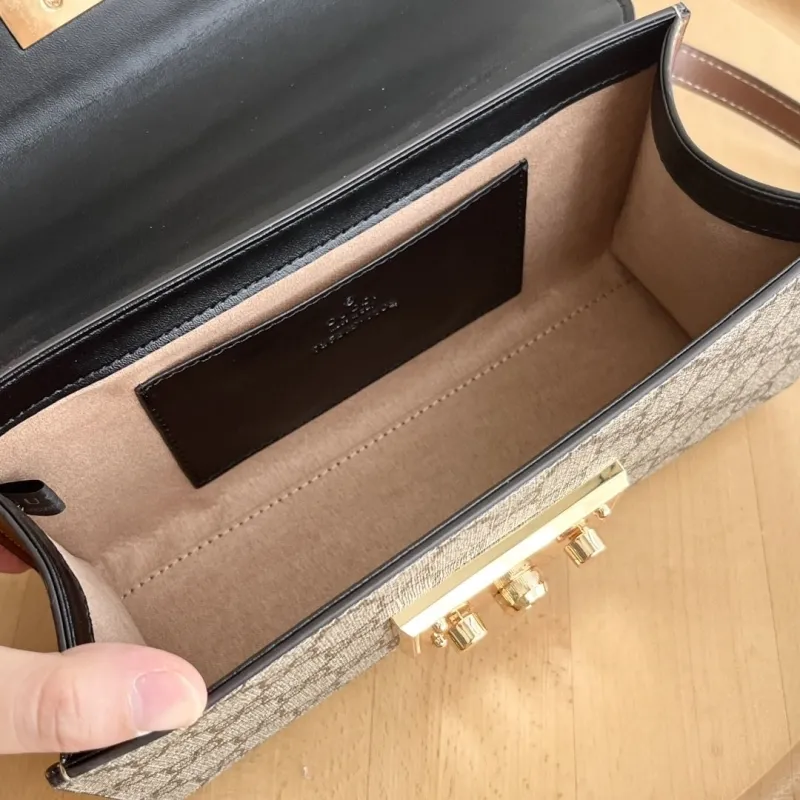 Gucci Travel Bags-17 - Image 8