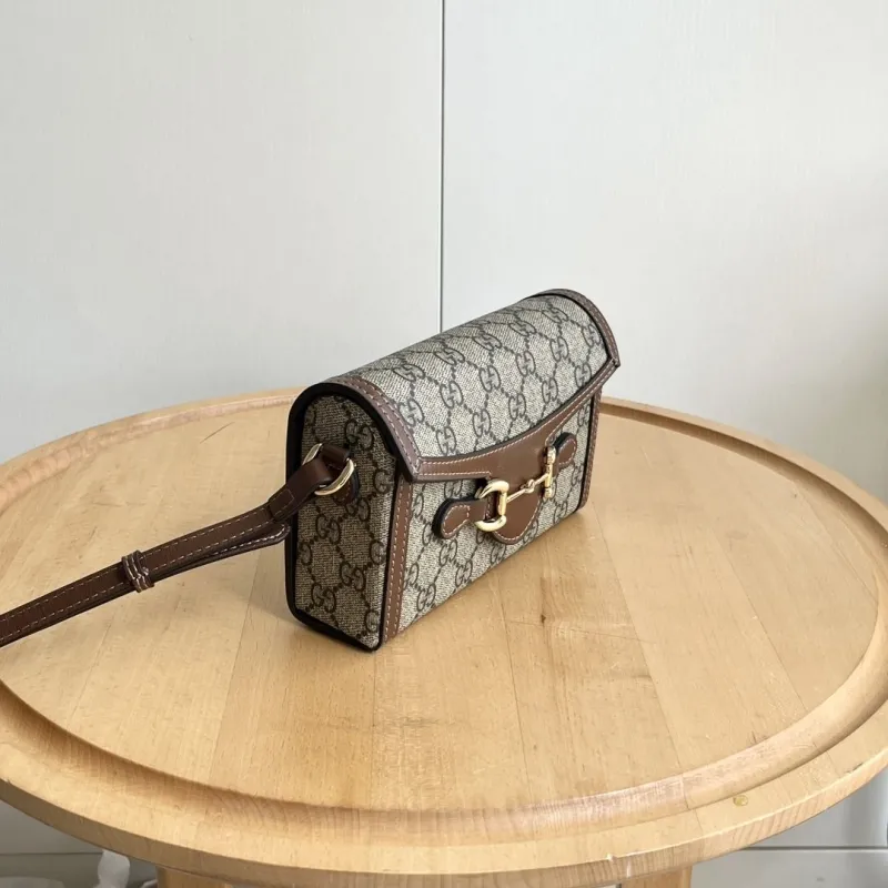 Gucci Travel Bags-31 - Image 4