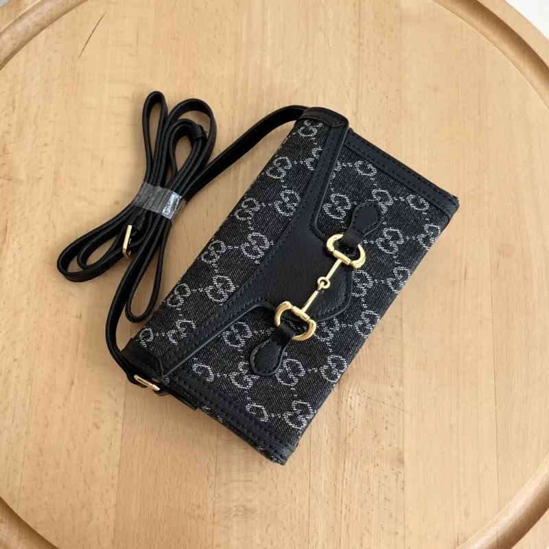 Gucci Travel Bags-33 - Image 5