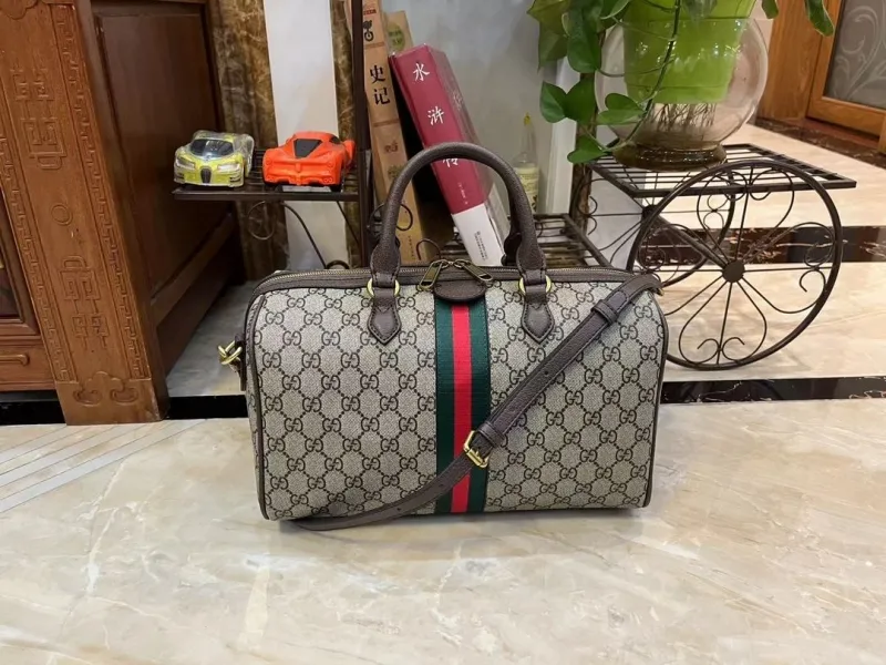 Gucci Travel Bags-47 - Image 3