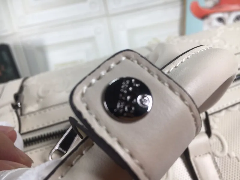 Gucci Travel Bags-59 - Image 6