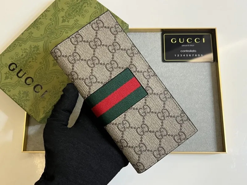 Alternative view of Gucci Wallets & Purse-9