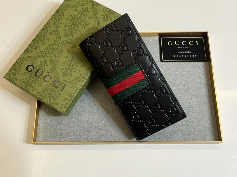 Gucci Wallets & Purse-10