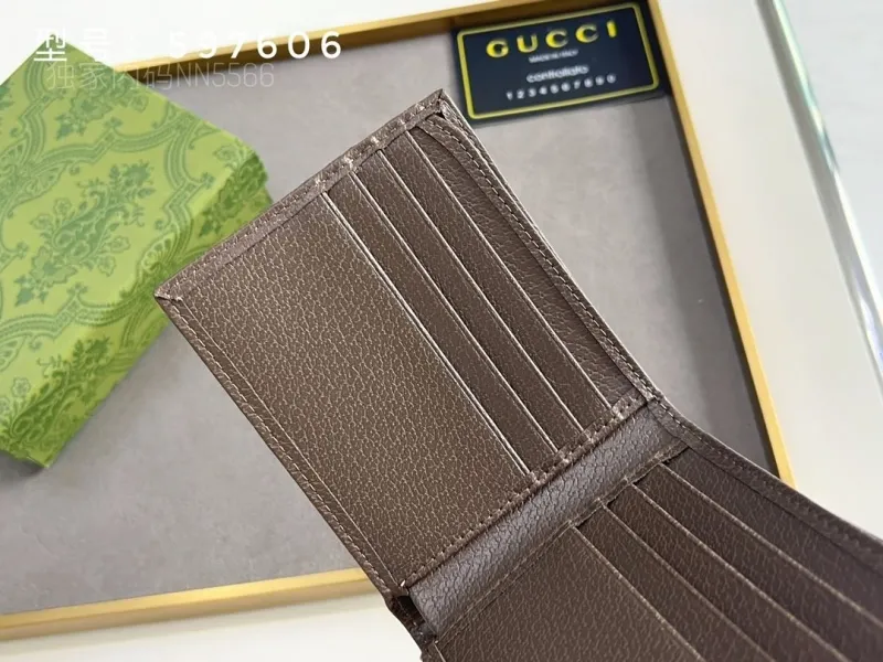 Gucci Wallets & Purse-14 - Image 9