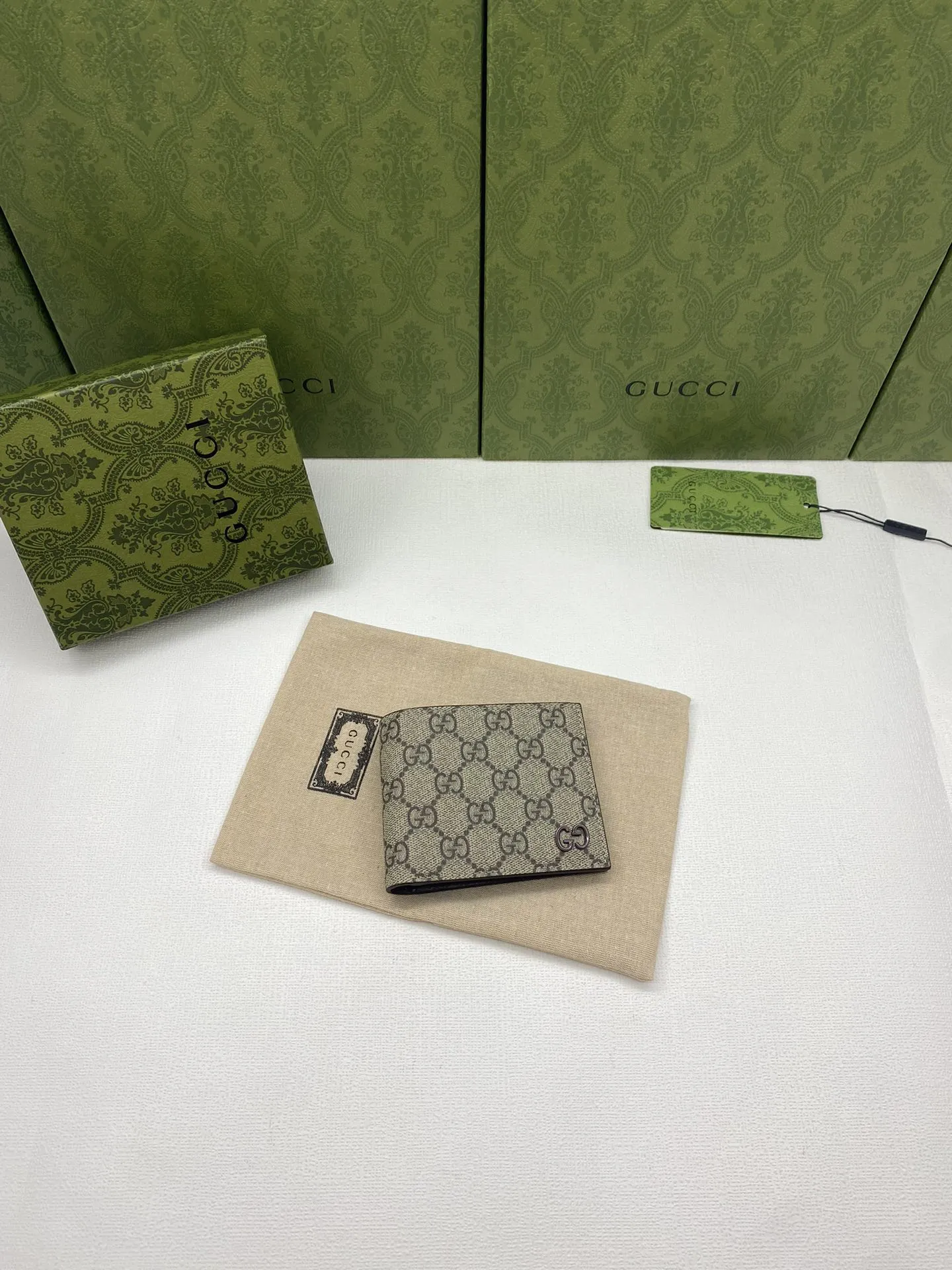 Gucci Wallets & Purse-26