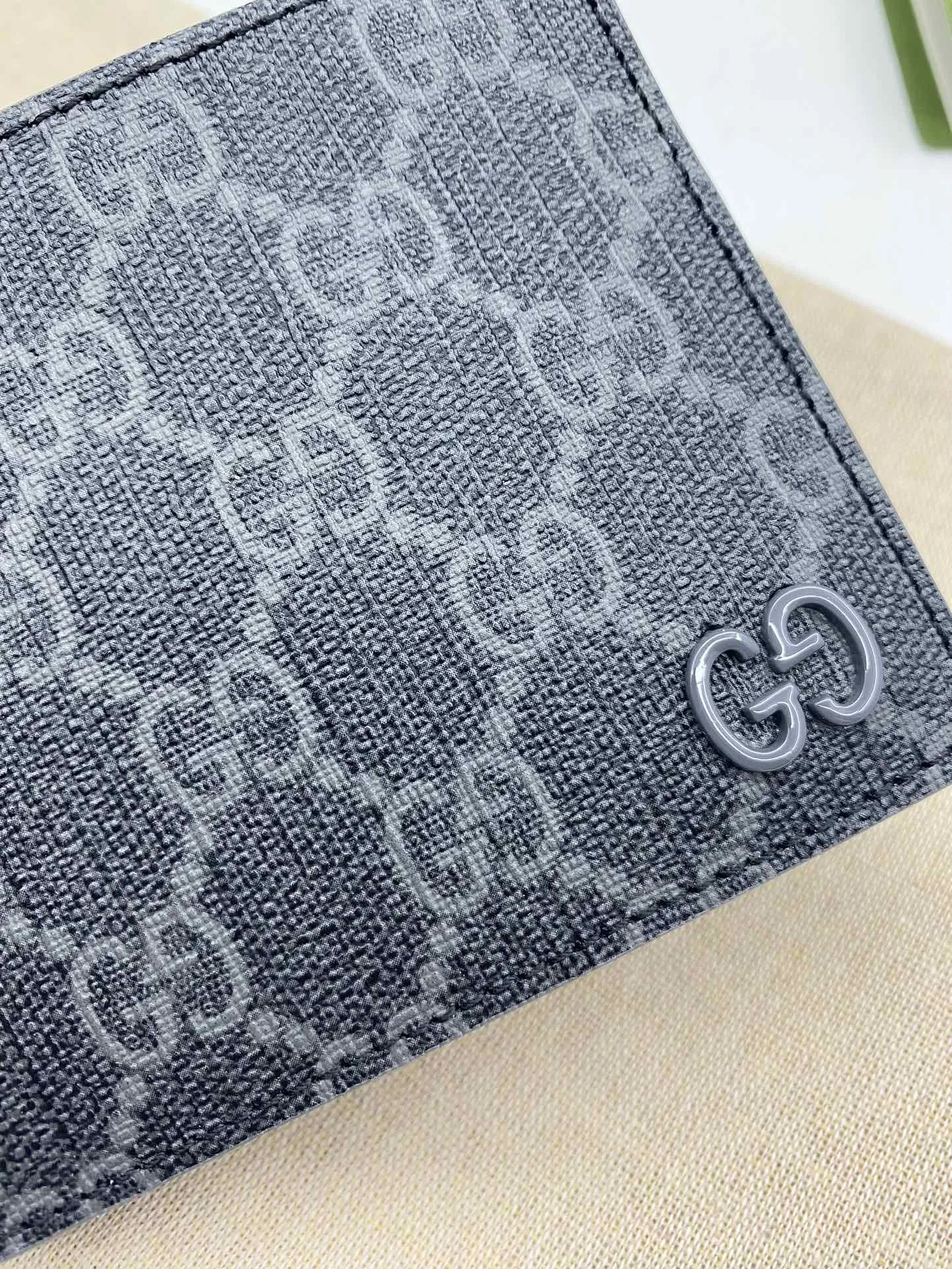 Gucci Wallets & Purse-27 - Image 4