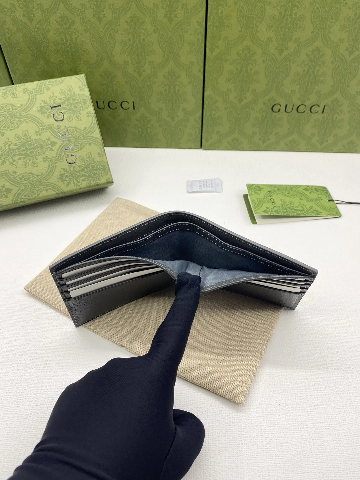 Gucci Wallets & Purse-27 - Image 9