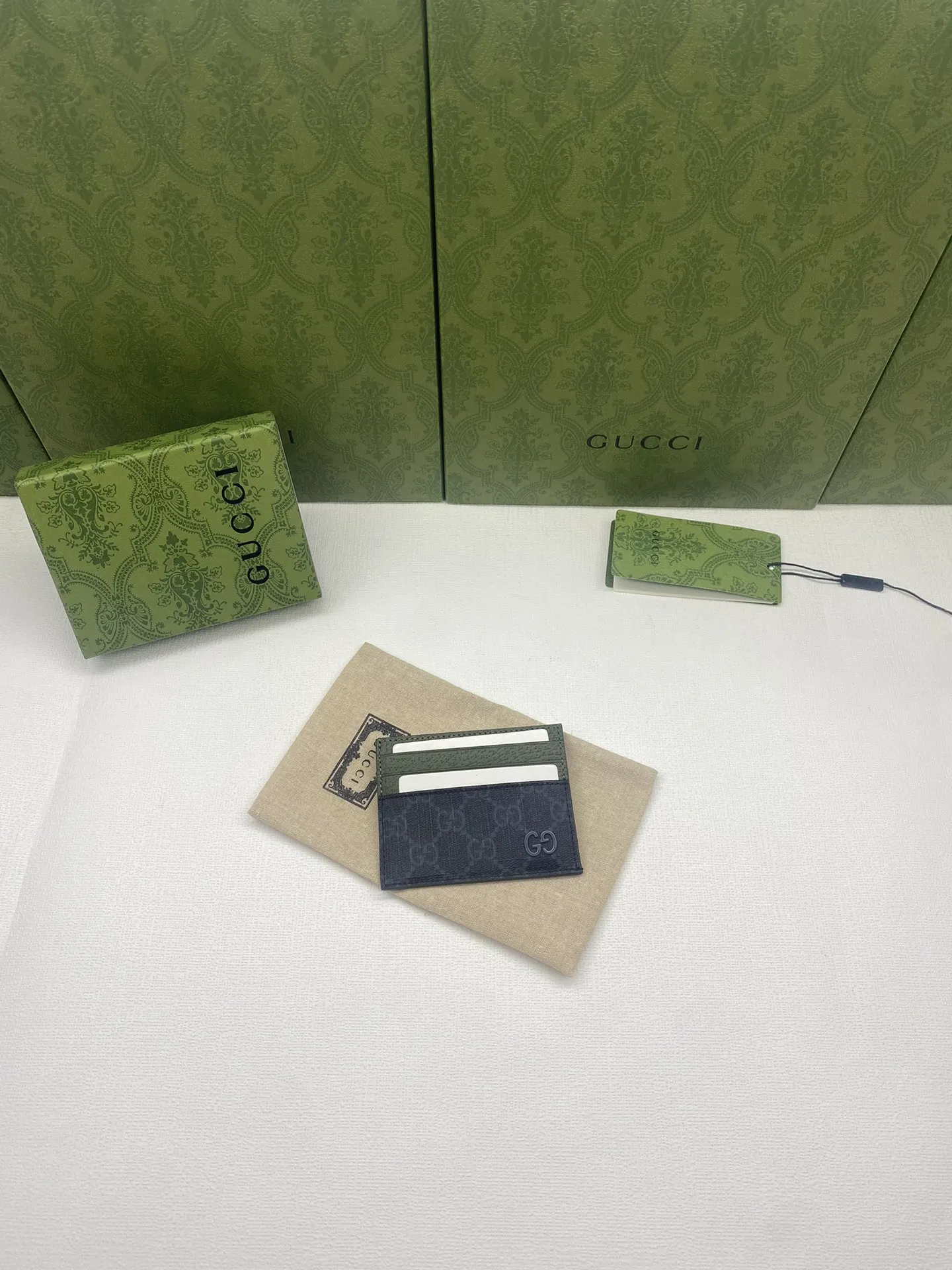 Gucci Wallets & Purse-30