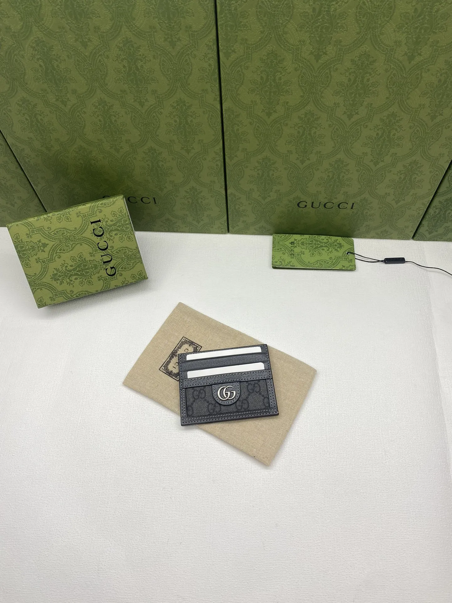 Gucci Wallets & Purse-32