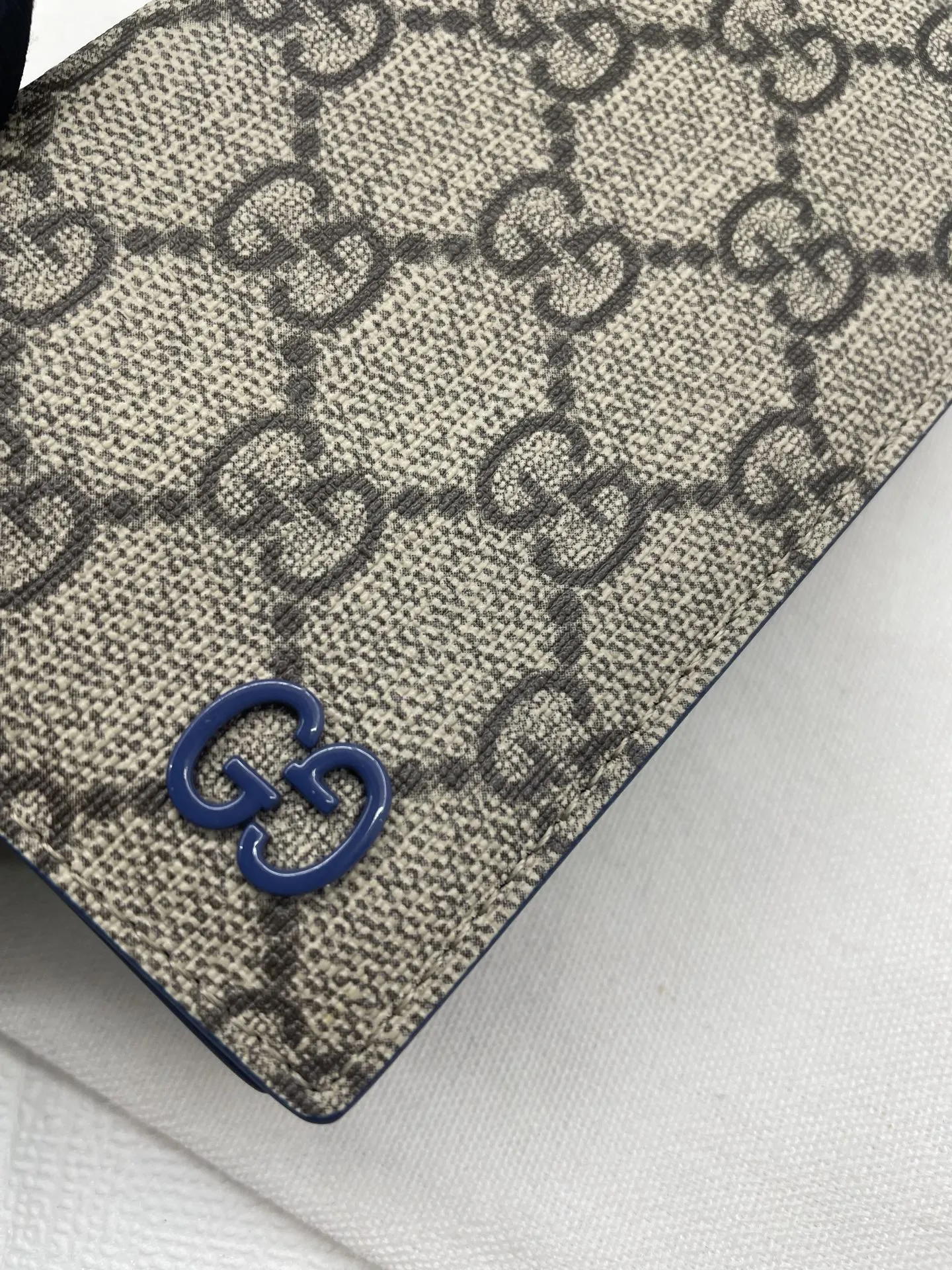 Gucci Wallets & Purse-41 - Image 4