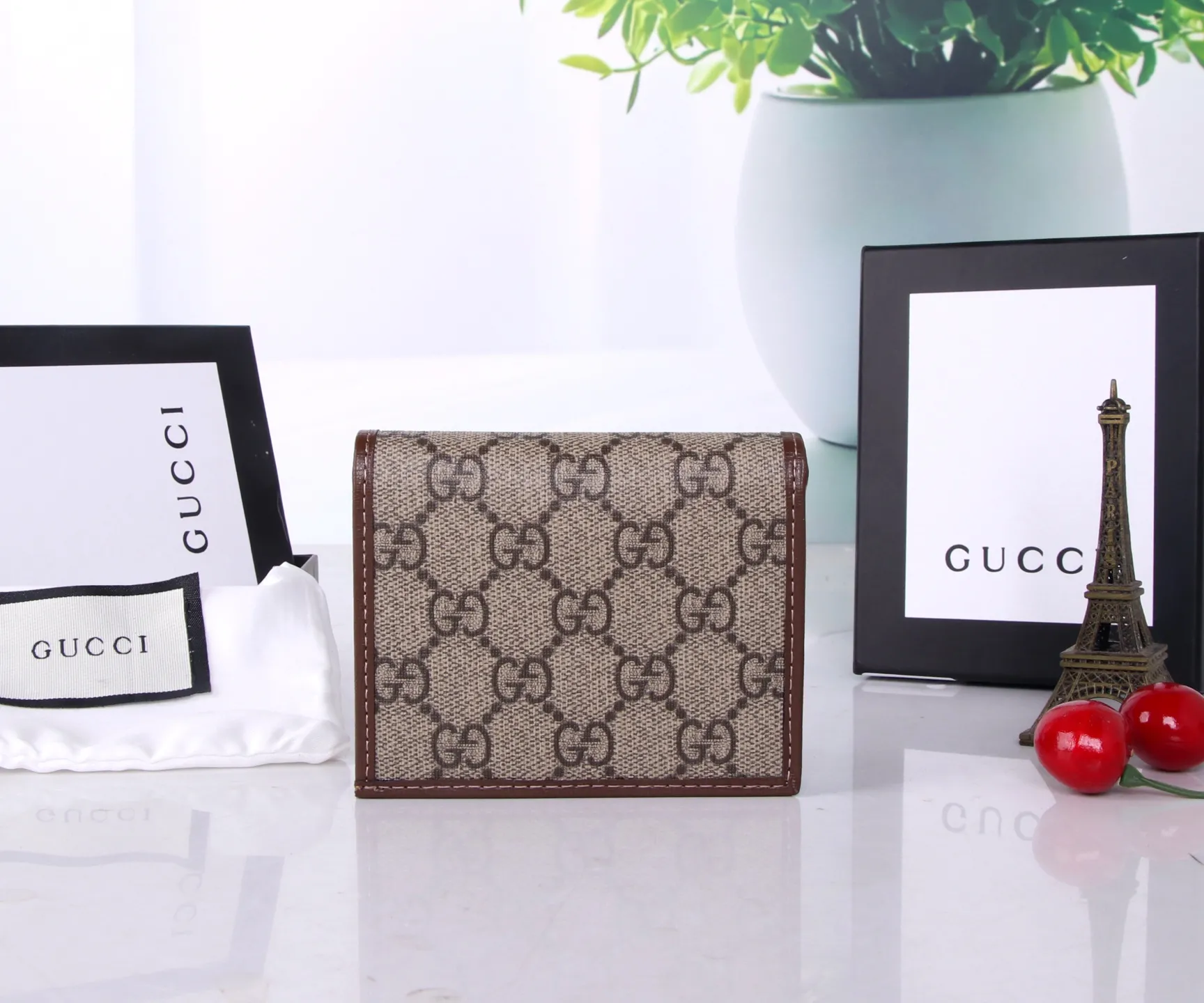 Alternative view of Gucci Wallets & Purse-44