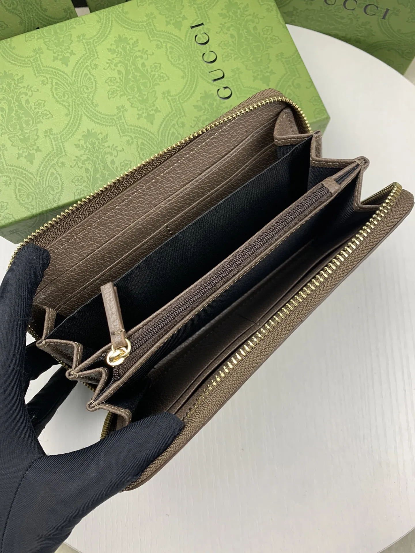Gucci Wallets & Purse-63 - Image 4