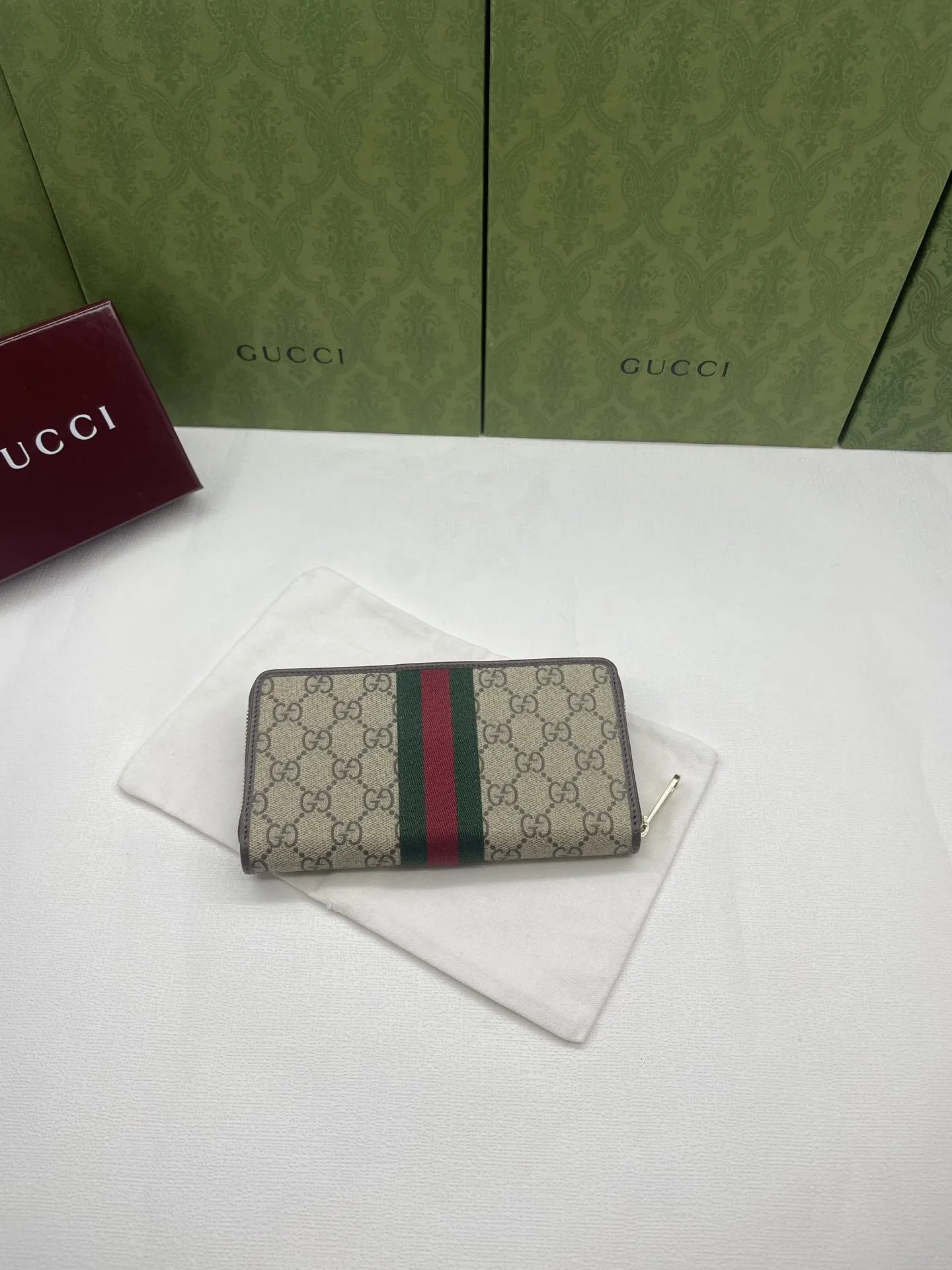 Alternative view of Gucci Wallets & Purse-70
