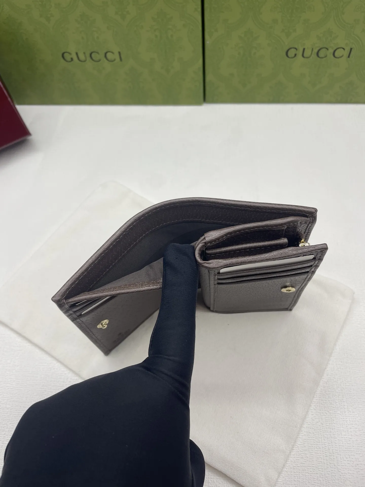 Gucci Wallets & Purse-75 - Image 8
