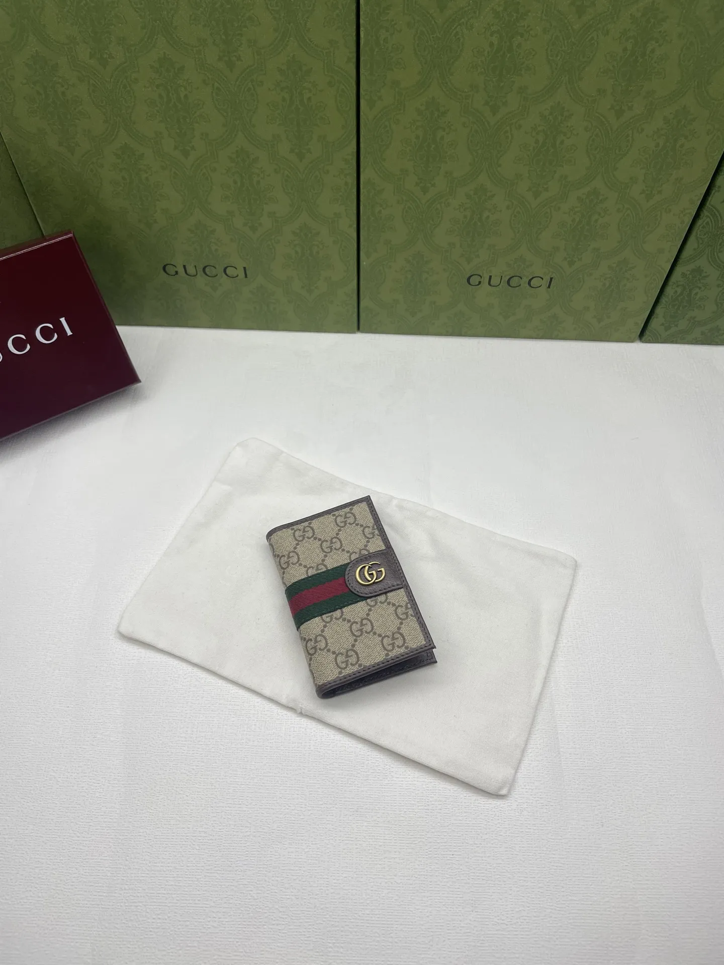 Gucci Wallets & Purse-78