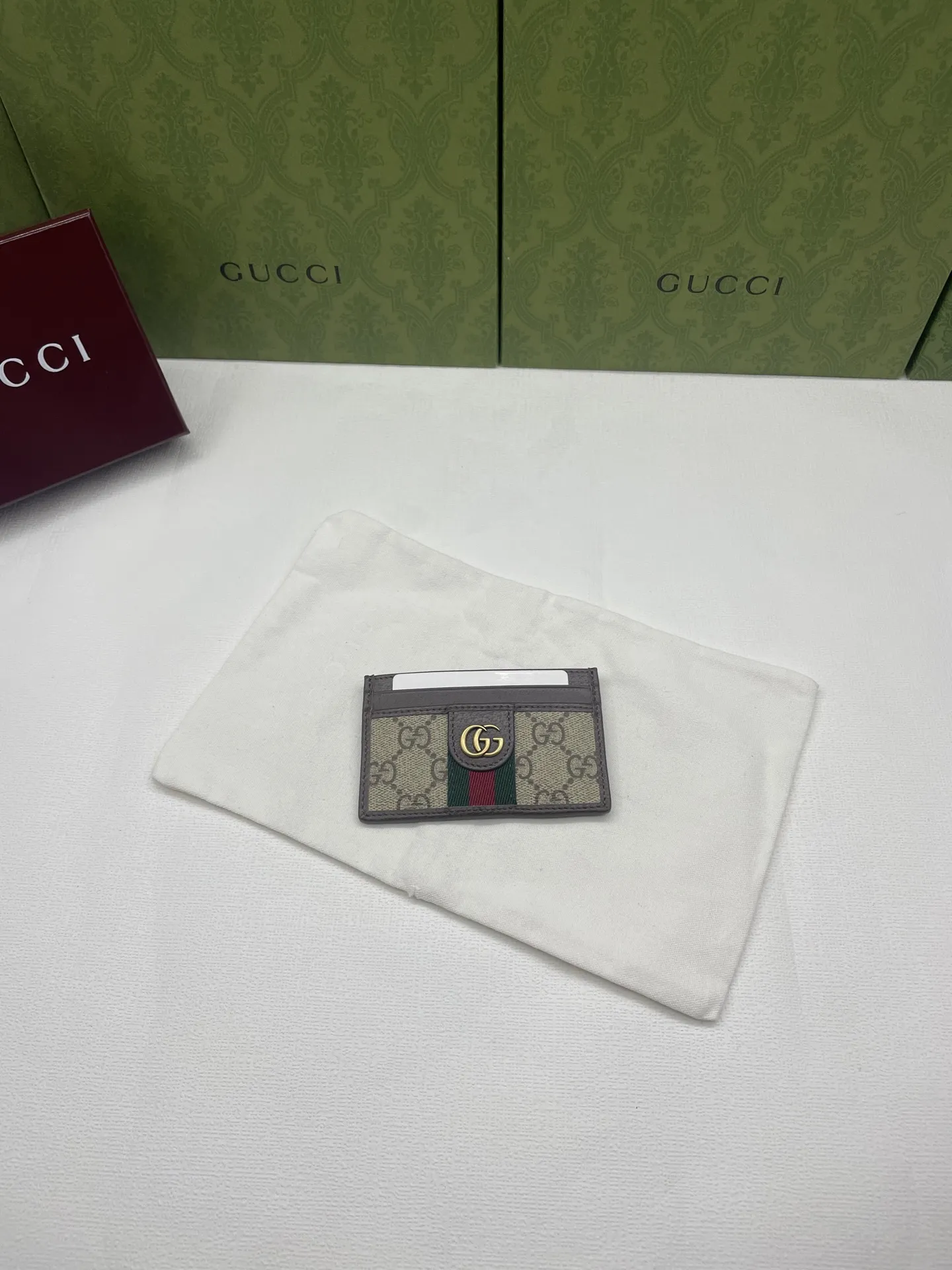 Gucci Wallets & Purse-80