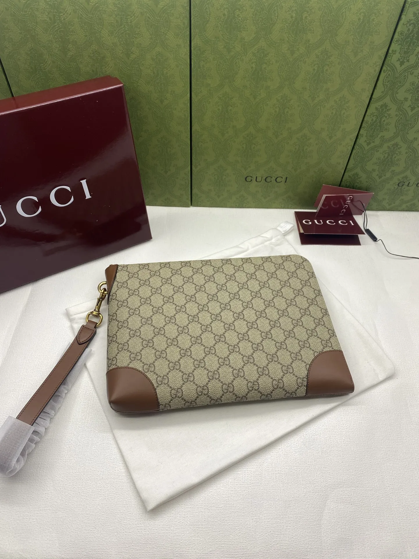 Gucci Wallets & Purse-83