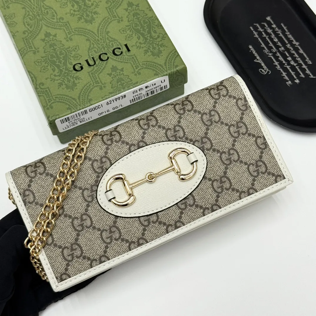 Gucci Wallets & Purse-96