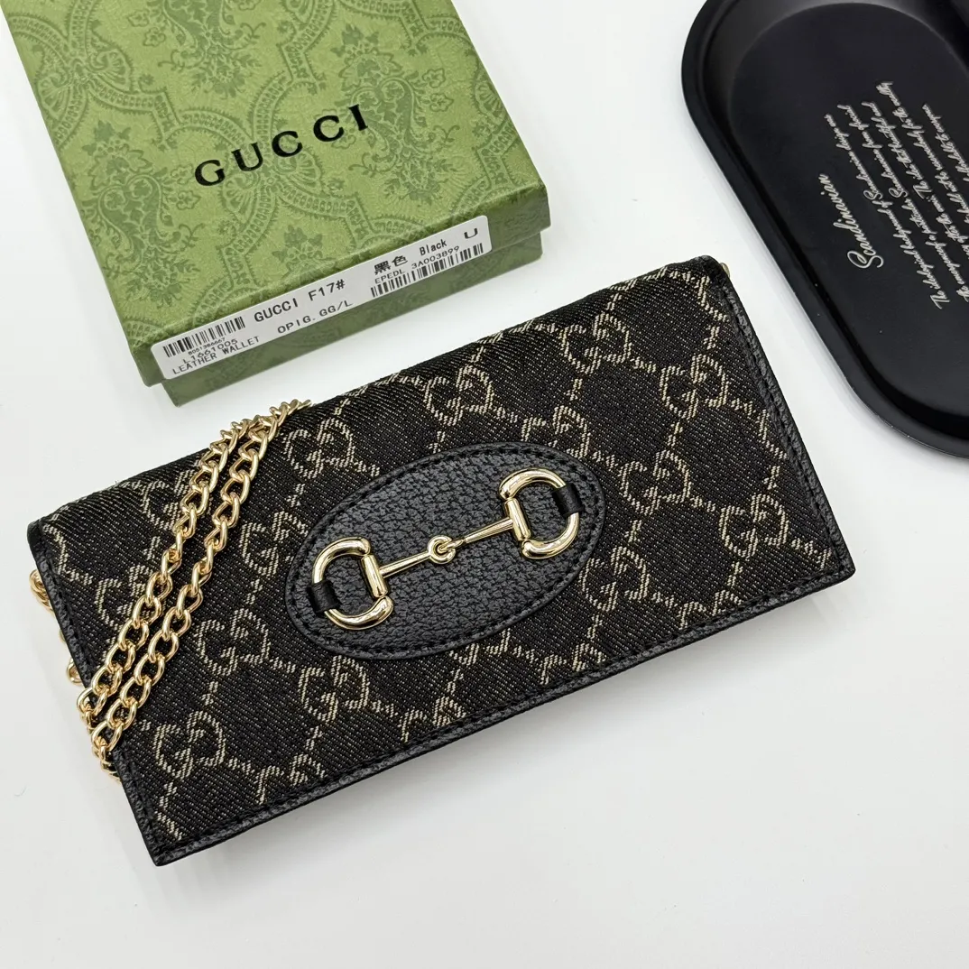 Gucci Wallets & Purse-97