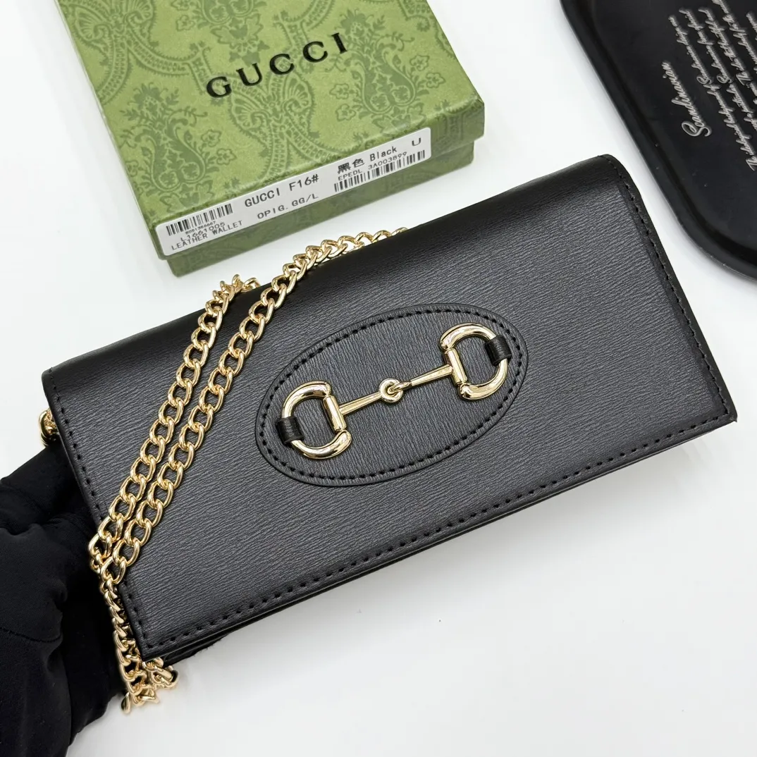 Gucci Wallets & Purse-101