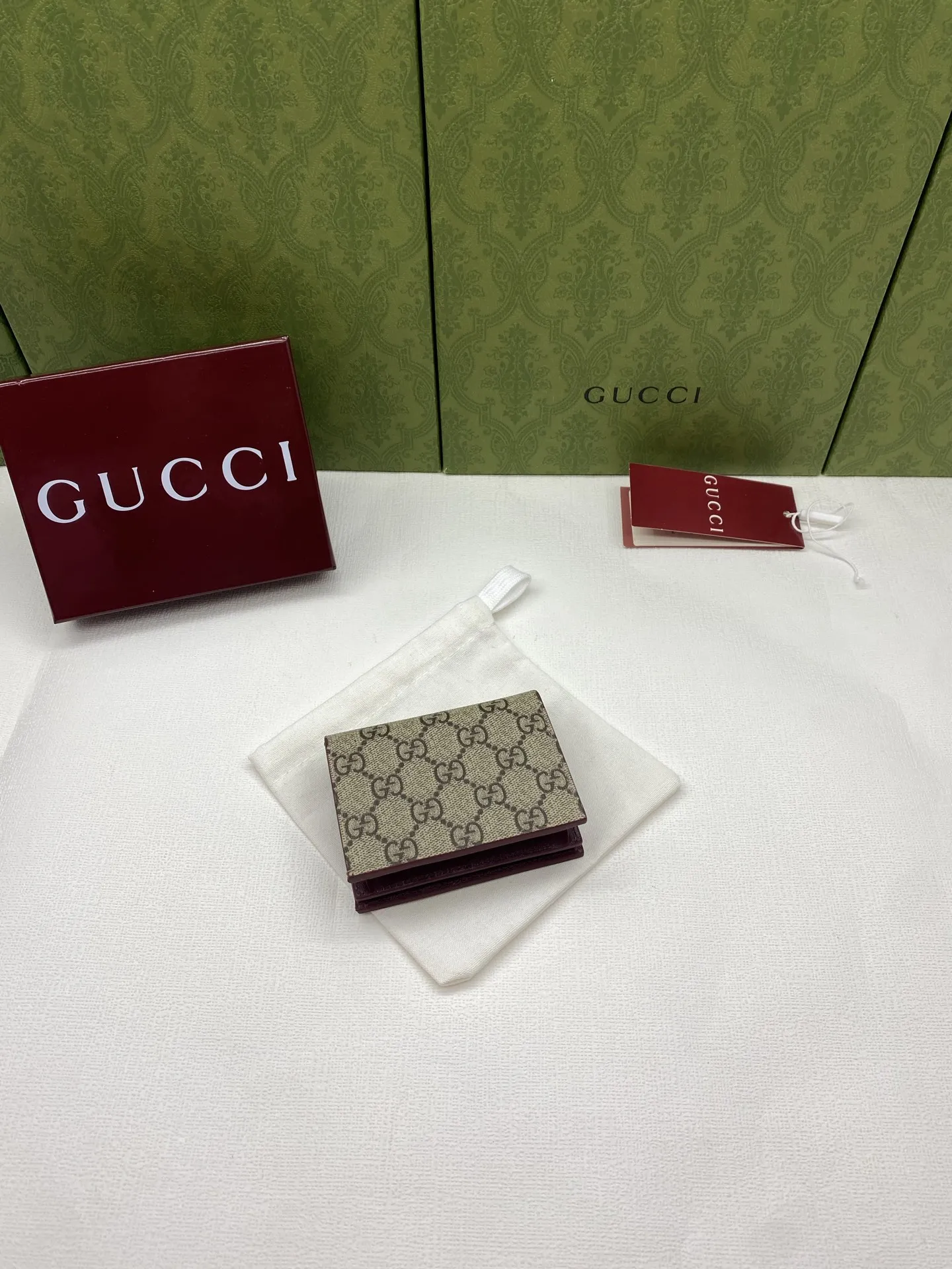 Gucci Wallets & Purse-111