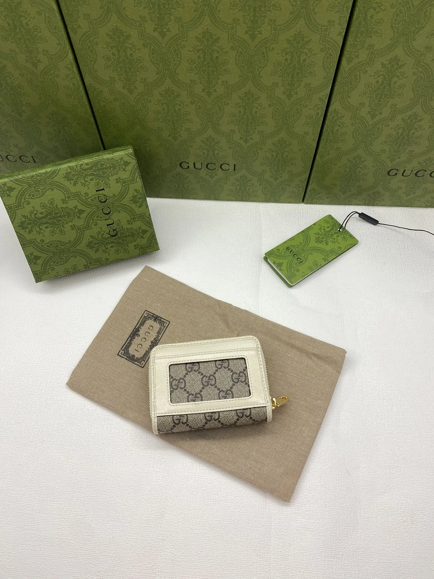 Alternative view of Gucci Wallets & Purse-120