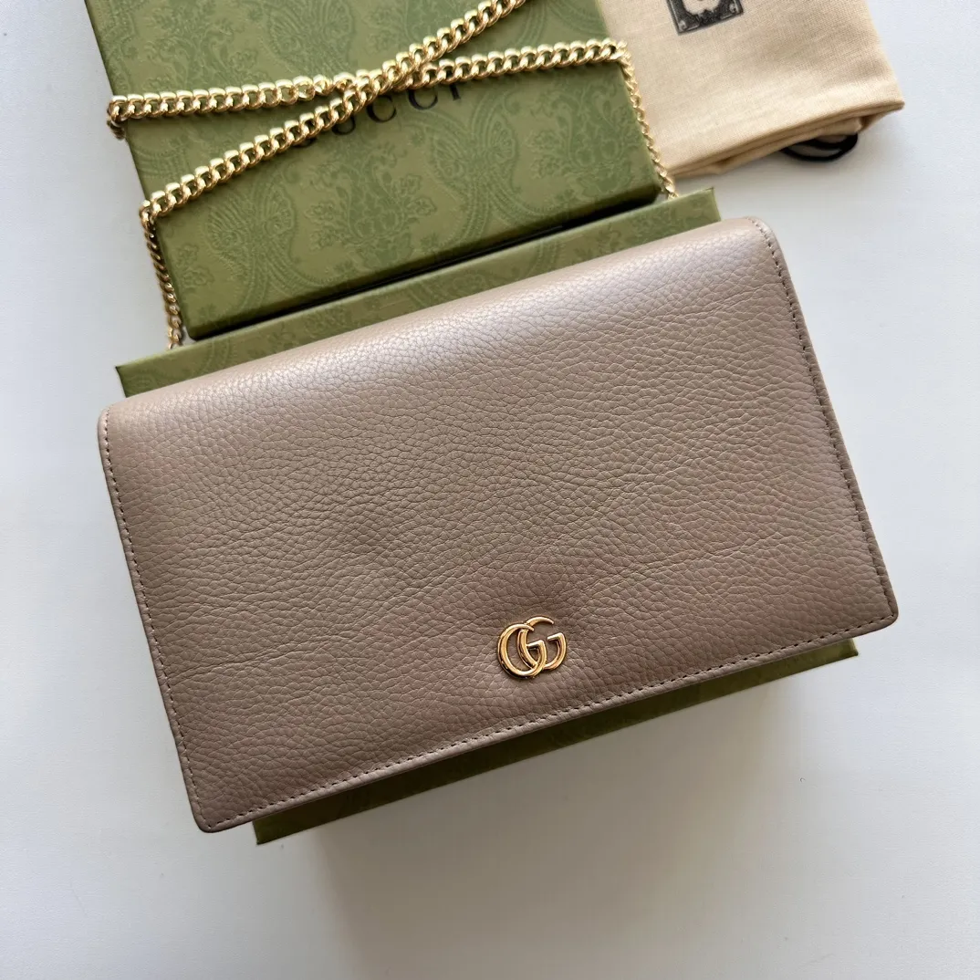 Gucci Wallets & Purse-129